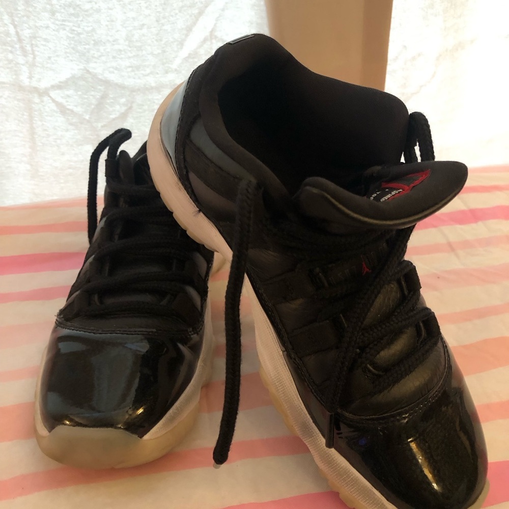Jordan Retro 11 Boys youth